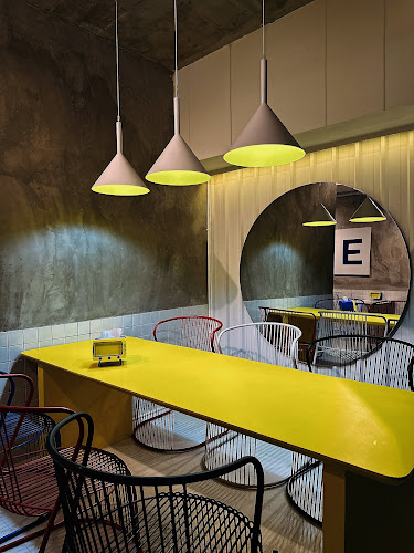 Opinii despre KONE în Kota Denpasar - Gastronomi dan perhotelan