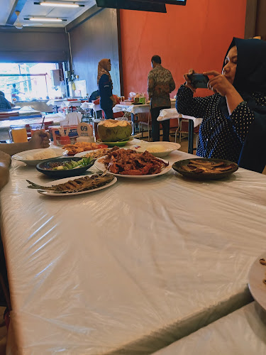 Kepiting Cak Gundul 1992 - Gastronomi dan perhotelan