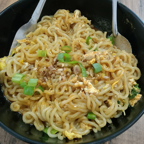 Jl. Yosodipuro No.108 B, Mangkubumen, Kec. Banjarsari, Kota Surakarta, Jawa Tengah 57139