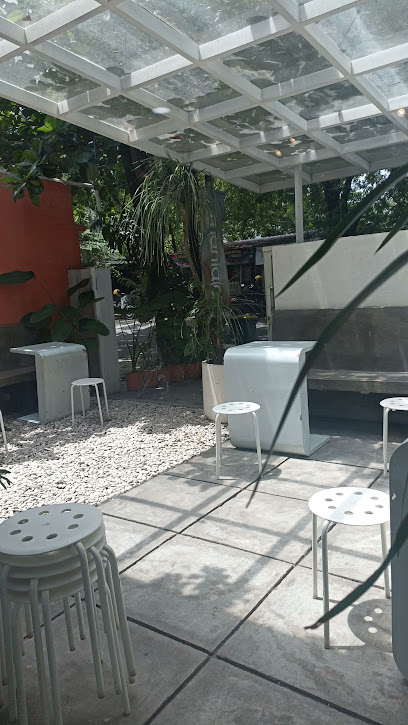 mania(c) plain place