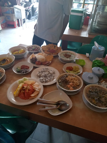 Opinii despre RM. Kapolo (Kapurung) în Kota Makassar - Gastronomi dan perhotelan