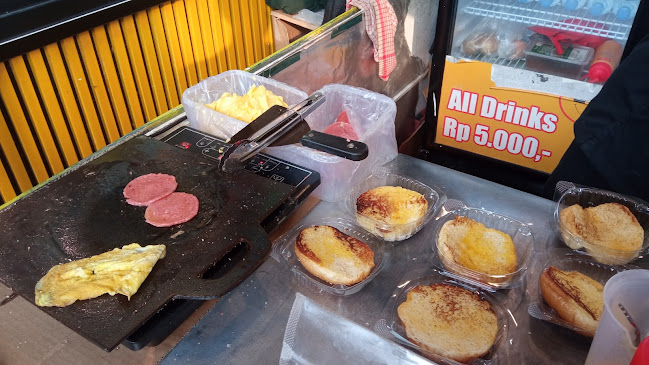 Burger SD Stasiun PondokCina - Kota Depok