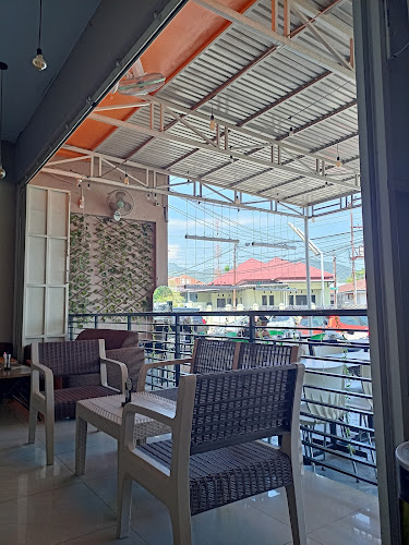 Manna Bakery & Cafe - Gastronomi dan perhotelan