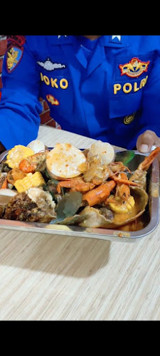 Comentarii opinii despre Warung seafood D'geprek Soka