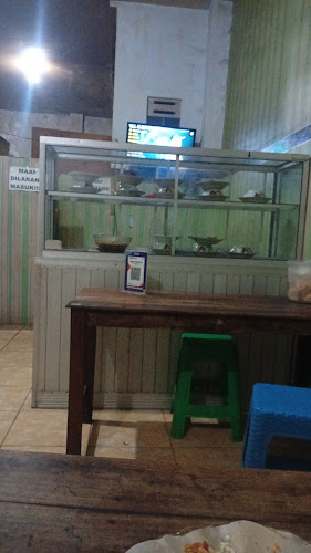 Comentarii opinii despre Rumah Makan Mak SRI