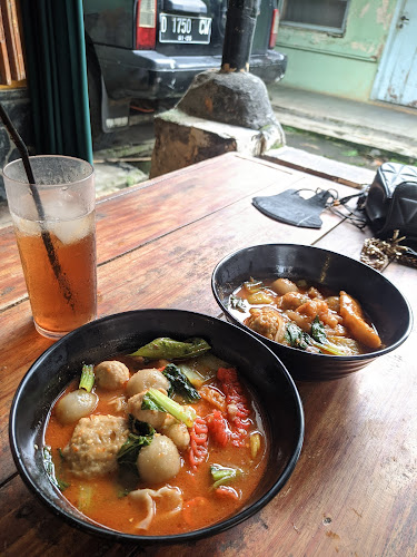 Comentarii opinii despre Waroeng jeblehh