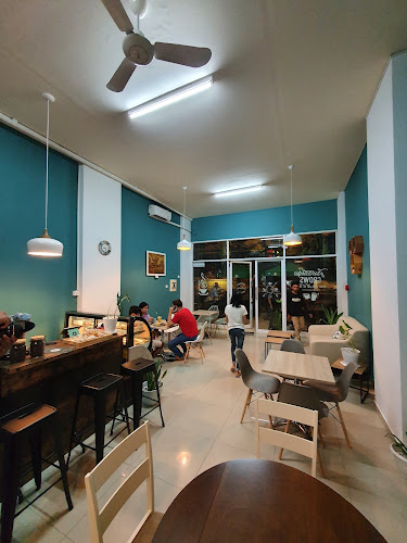 Opinii despre Ketemulagi cafe în Kota Makassar - Gastronomi dan perhotelan