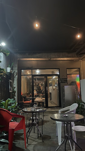 Comentarii opinii despre Akara Coffee & Space