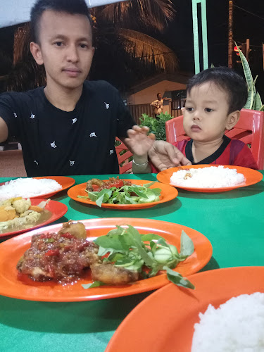 GF75+6FF, Jl. Cemara, Cinta Raja, Kec. Sail, Kota Pekanbaru, Riau 28127