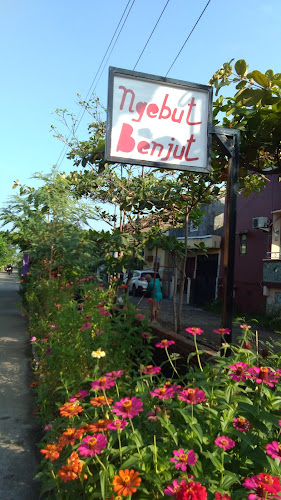 Pasar Sriwulan - Gastronomi dan perhotelan