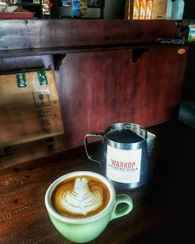 Opinii despre WARKOP UNDERCOVER în Surabaya - Gastronomi dan perhotelan