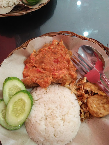 Opinii despre RISING CAFE & VAPE STORE în Kota Bandar Lampung - Gastronomi dan perhotelan