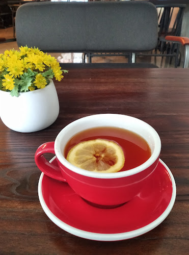 GARASI Cafe & Resto - Gastronomi dan perhotelan