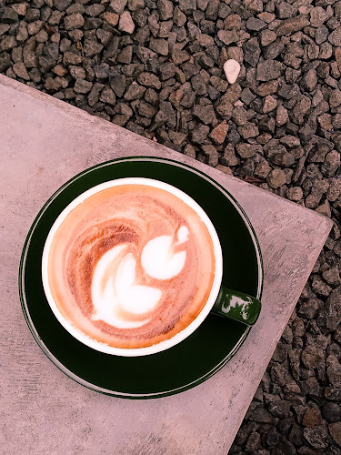 Opinii despre Sabanhari Coffe în Kota Tangerang Selatan - Gastronomi dan perhotelan