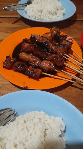 Sate Ayam Ponorogo Pak Seger - Gastronomi dan perhotelan