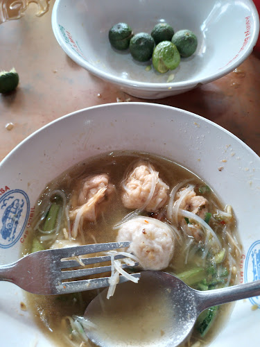 Opinii despre Bakso Ikan Mang Engkus Cabang Serang în Kota Cilegon - Gastronomi dan perhotelan
