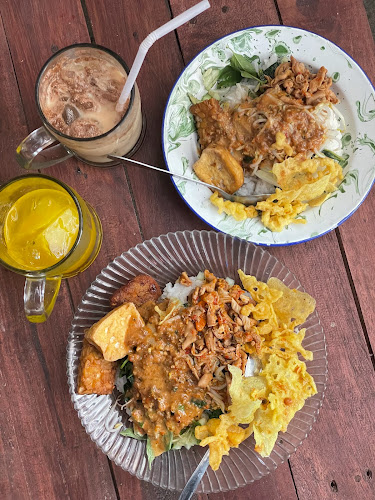 Opinii despre Warung prumahan & candy crepes în Kota Blitar - Gastronomi dan perhotelan