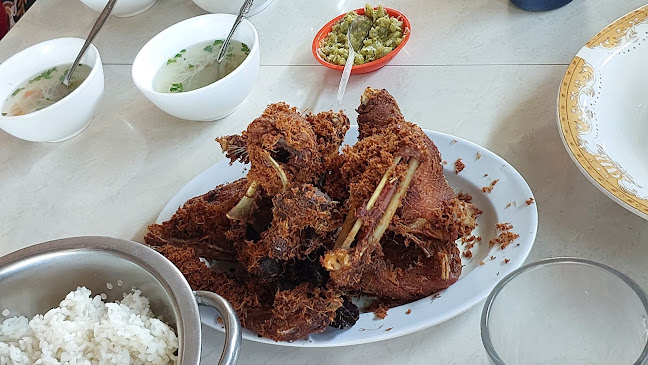 Opinii despre Palekko Manggau în Kota Parepare - Gastronomi dan perhotelan