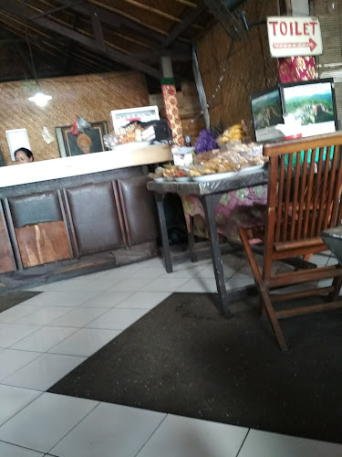 Comentarii opinii despre Lawar Bali Kartika