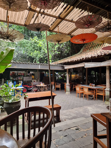 Toko You - Gastronomi dan perhotelan