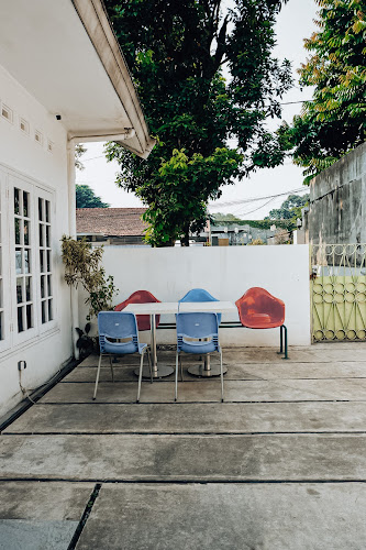 Opinii despre BUITENS în Kota Bogor - Gastronomi dan perhotelan