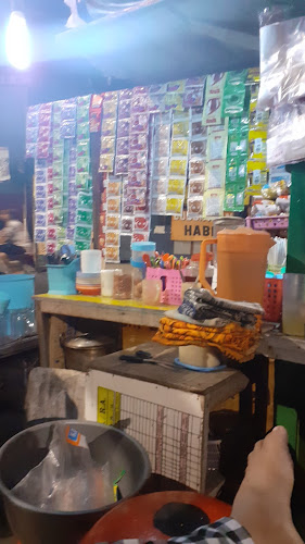 Opinii despre WARUNG KOPI LESEHAN BU HOLIFAH în Surabaya - Gastronomi dan perhotelan