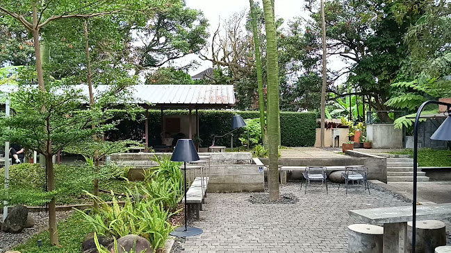 Kebone Cafe - Kota Bandung