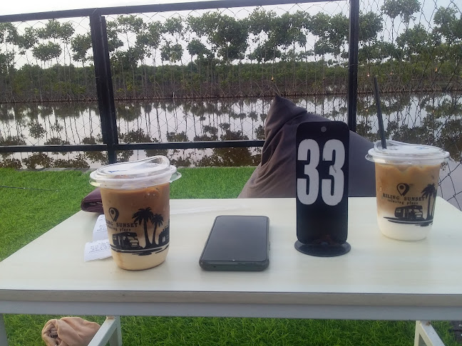 Hiling Sunset Coffee dan Restoran - Gastronomi dan perhotelan