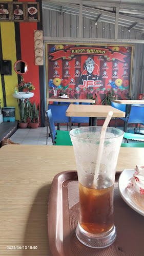 Opinii despre JFC Sokasati în Kota Denpasar - Gastronomi dan perhotelan