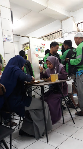 Opinii despre Warung Anugrah Bawakaraeng în Kota Makassar - Gastronomi dan perhotelan