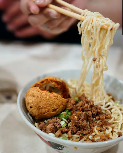 Mie Rica Kejaksaan - Gastronomi dan perhotelan