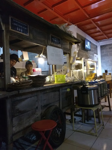 Jl. Antariksa II, Kentingan, Kec. Jebres, Kota Surakarta, Jawa Tengah 57126