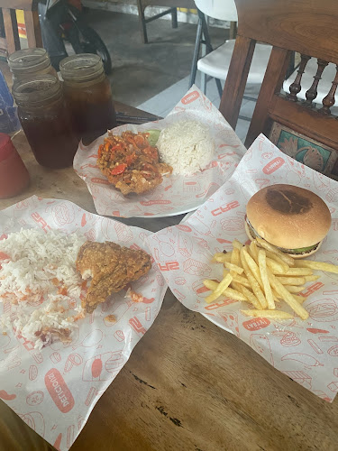 C'BEZT Fried Chicken Tukad Unda, Renon, Denpasar - Gastronomi dan perhotelan