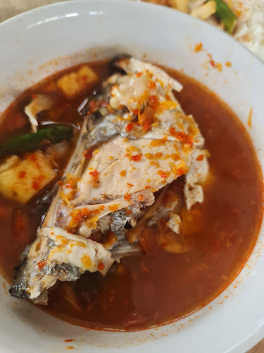 Opinii despre Warung Bambu Lulu Sop Kepala Ikan în Kota Denpasar - Gastronomi dan perhotelan