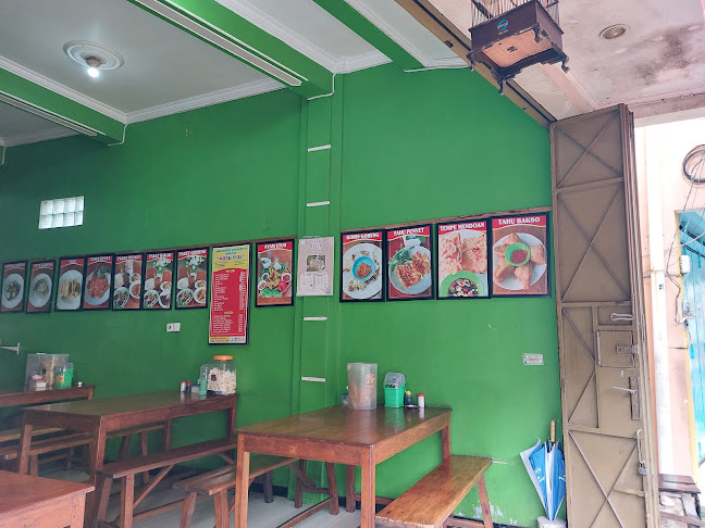 Ayam Goreng Mbak Yuli - Kota Surakarta