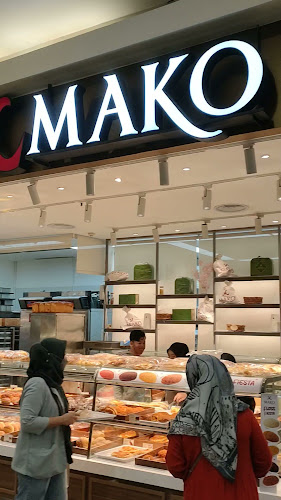 Opinii despre MAKO CAKE & BAKERY - Royal Plaza în Surabaya - Gastronomi dan perhotelan