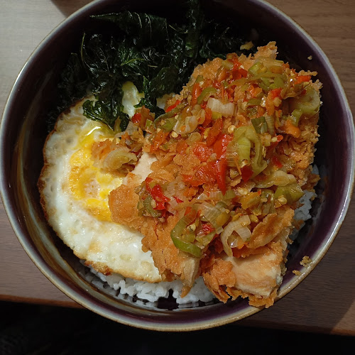 Opinii despre OL and NU cafe eatery în Surabaya - Gastronomi dan perhotelan