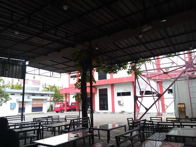 Jl. Kenjeran No.635, Dukuh Sutorejo, Kec. Mulyorejo, Surabaya, Jawa Timur 60134