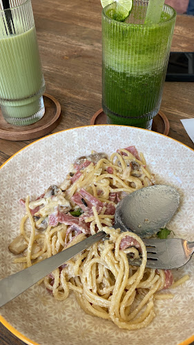 3JX5+6W2, Jl. Sawunggaling No.5, Tamansari, Kec. Bandung Wetan, Kota Bandung, Jawa Barat 40116