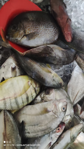 Opinii despre RM. Sari Laut Abimanyu 99 Wong Lamongan în Kota Gorontalo - Gastronomi dan perhotelan