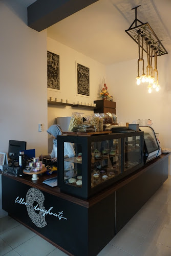 Lekker Doughnuts & Kacapiring - Gastronomi dan perhotelan