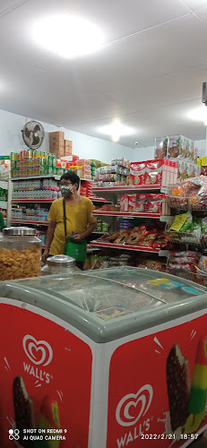 WX2Q+Q35, Jl. GM Situt, Pasiran, Kec. Singkawang Bar., Kota Singkawang, Kalimantan Barat 79123