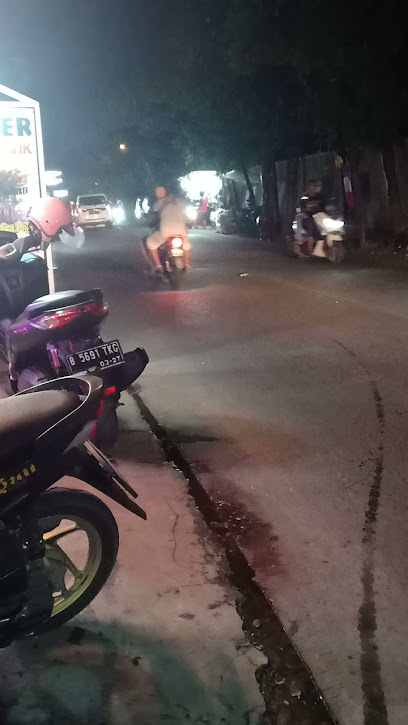 Flanker drink dan roti bakar kukus