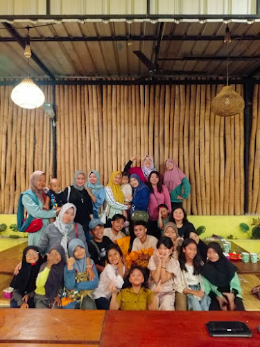 Warkop MERR 88 - Gastronomi dan perhotelan