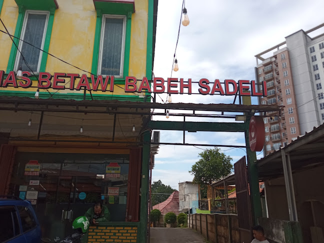 Comentarii opinii despre Rumah Makan Khas Betawi Babeh Sadeli