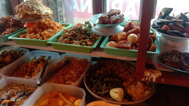 RCR6+F8G, Jl. Gagak, Mariso, Kec. Mariso, Kota Makassar, Sulawesi Selatan 90121