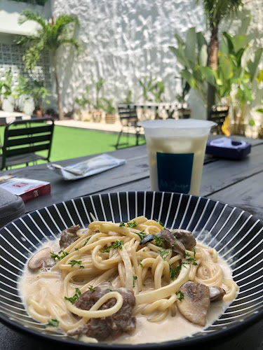 Mi Queso Café - Gastronomi dan perhotelan