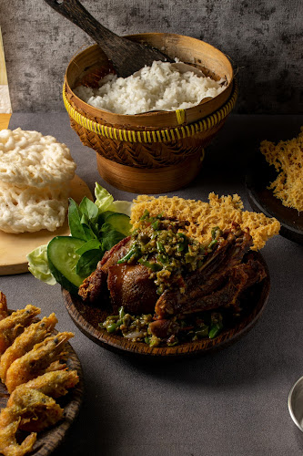 Jl. Raya Puputan No.106, Renon, Kec. Denpasar Tim., Kota Denpasar, Bali 80234