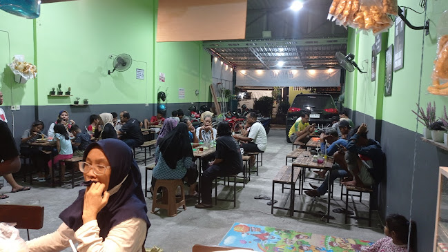 Warkop Kedai Kopi Djoeang - Surabaya