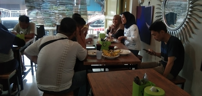 XJQH+8XM, Jl. Jend. Ahmad Yani, Ujung Bulu, Kec. Ujung, Kota Parepare, Sulawesi Selatan 91113